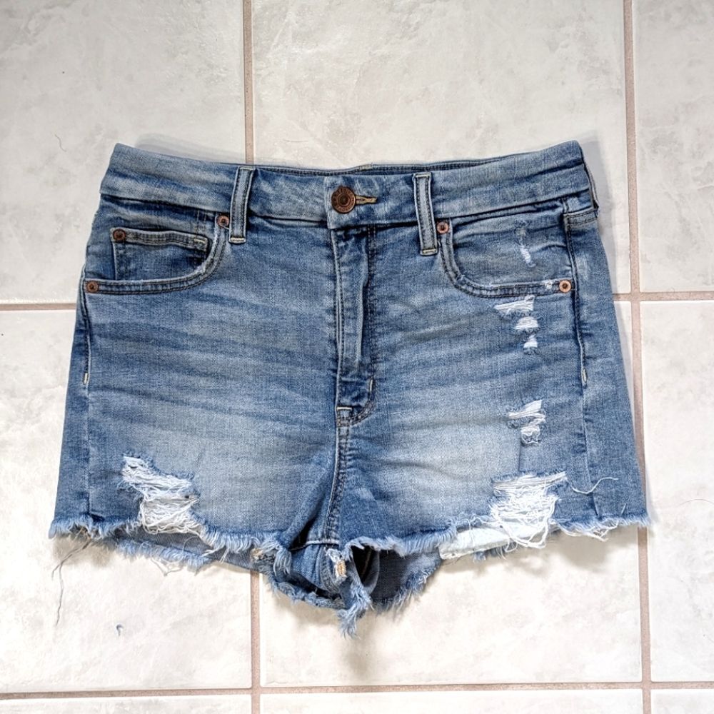 AE Hi-rise shorties shorts